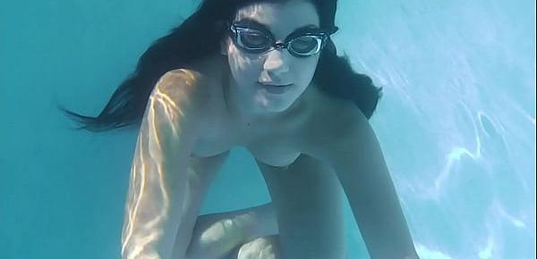 Jacqueline Hope cums inside swimming pool